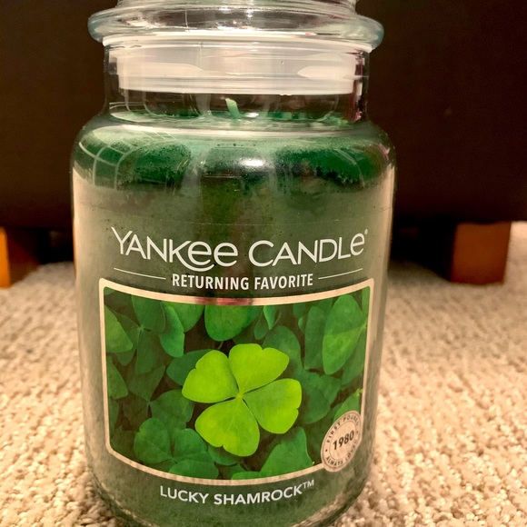 *limited edition* Yankee candle Lucky Shamrock☘️